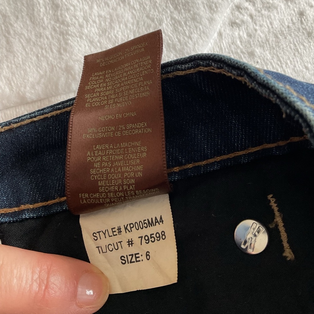 Kut from the Kloth Farrah Bootcut Jeans Women’s Size 6 Dark Wash Stretch - Picture 8 of 14